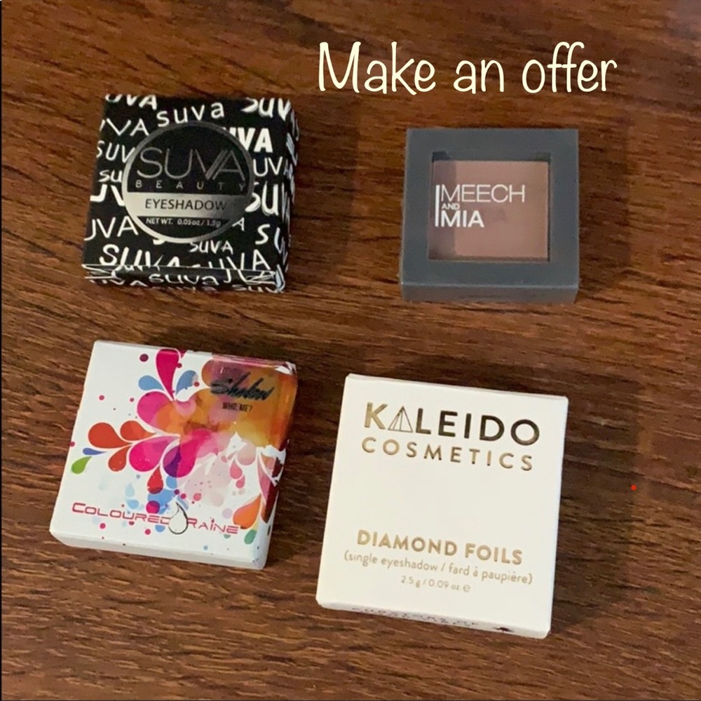 4 single eyeshadows